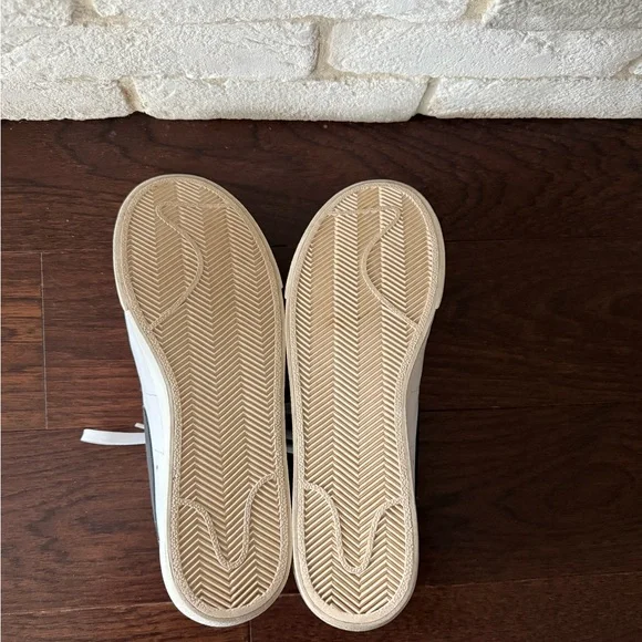 Women’s Nike Blazer Low Platform - Picture 4 of 7